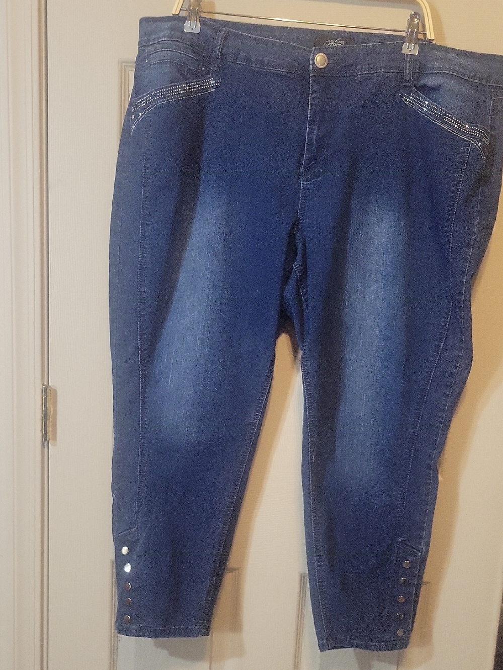 one 5 one Dark Blue Rhinestone Accent Cropped Jeans
